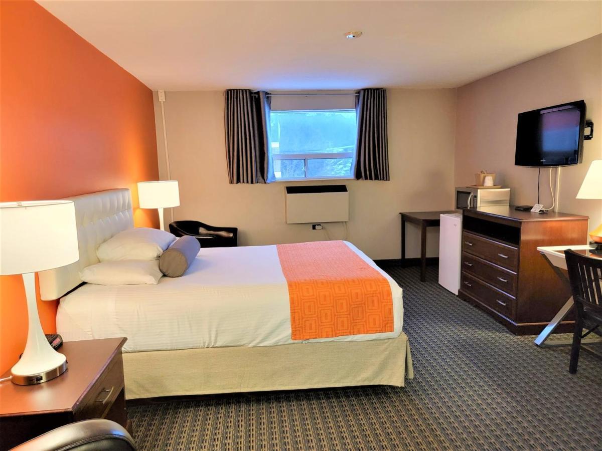 Howard Johnson By Wyndham Gravenhurst Exteriér fotografie