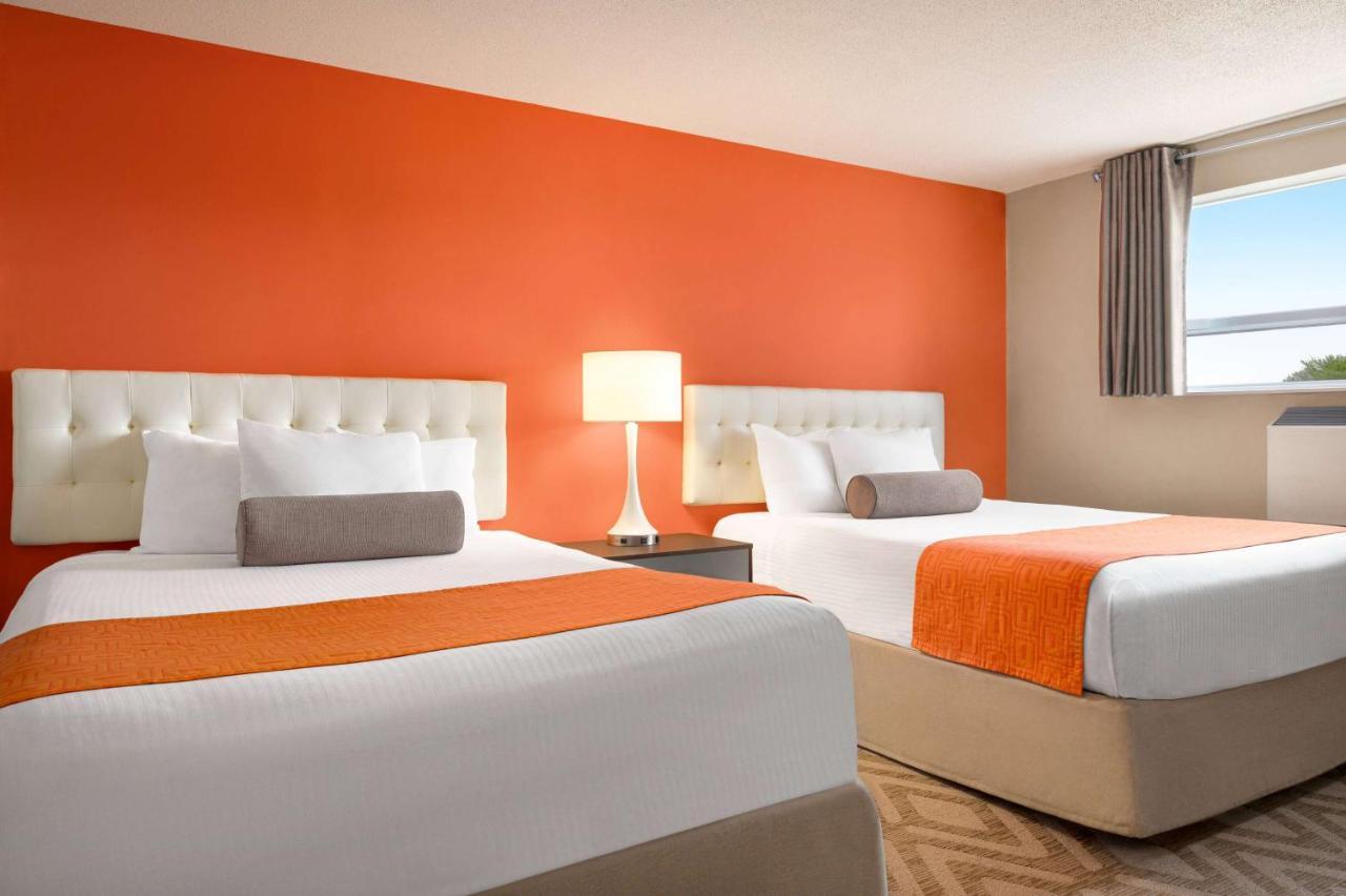 Howard Johnson By Wyndham Gravenhurst Exteriér fotografie